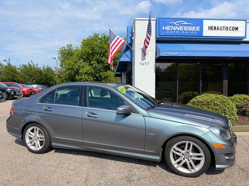 Used 2012 Mercedes-Benz C 250 Sedan image 7