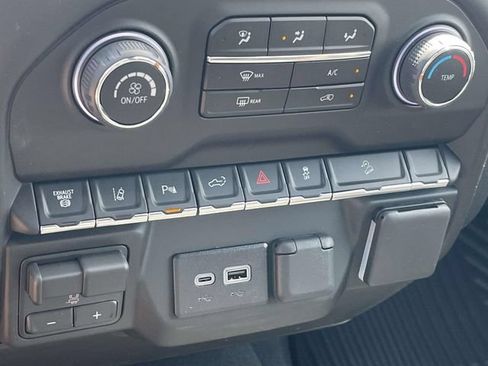 New 2026 Chevrolet Silverado 2500 Custom w/ Custom Value Package AWD/4WD image 15
