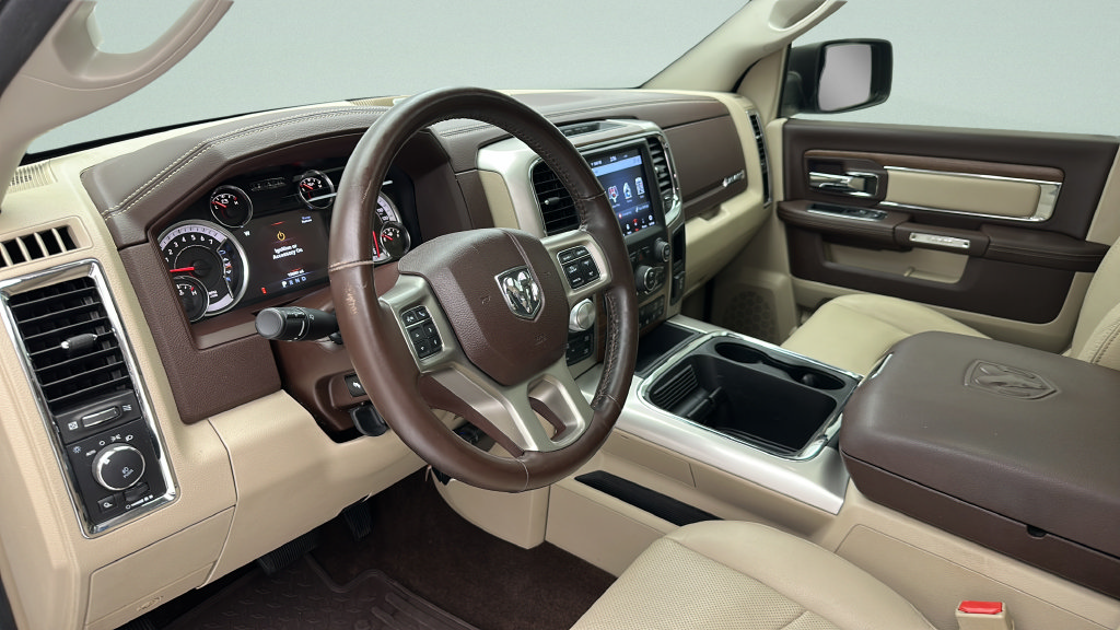 Used 2018 RAM 1500 Laramie w/ Convenience Group AWD/4WD image 13