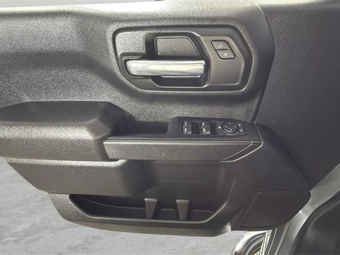 Used 2024 Chevrolet Silverado 1500 Custom image 34