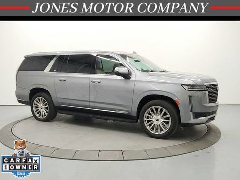 Used 2023 Cadillac Escalade ESV Premium Luxury AWD/4WD image 1