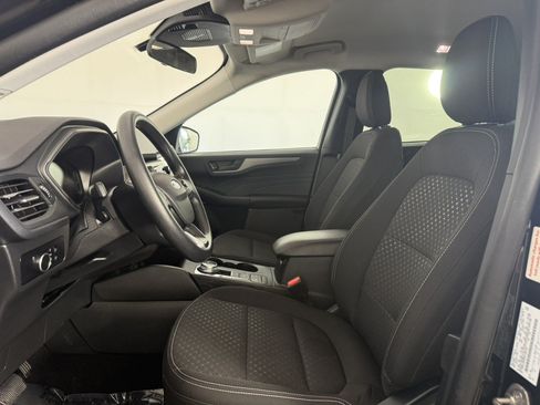 Used 2025 Ford Escape Active AWD/4WD image 14
