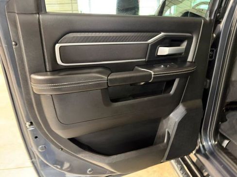 Certified 2025 RAM 2500 Big Horn AWD/4WD image 36