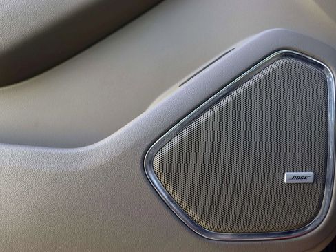 Used 2019 GMC Yukon XL SLT w/ Open Road Package image 17