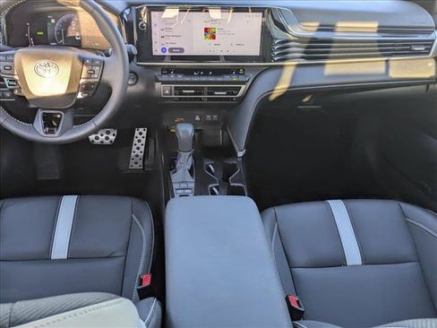 Used 2025 Toyota Camry SE w/ Multimedia Upgrade Package FWD image 17
