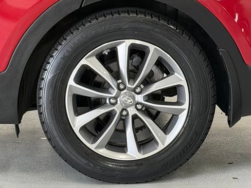 Used 2018 Hyundai Santa Fe SE w/ Cargo Package FWD image 7