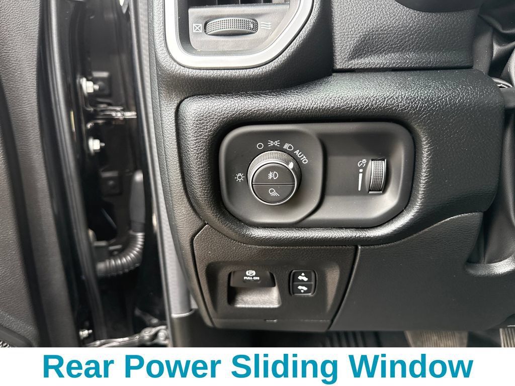 Used 2022 RAM 1500 Big Horn AWD/4WD image 14