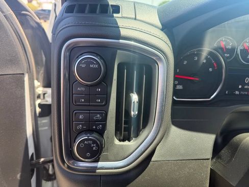 Used 2022 Chevrolet Silverado 2500 LT w/ Convenience Package AWD/4WD image 11