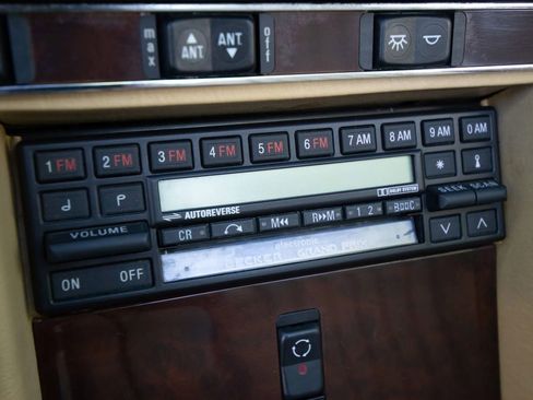 Used 1989 Mercedes-Benz 560 SL image 35