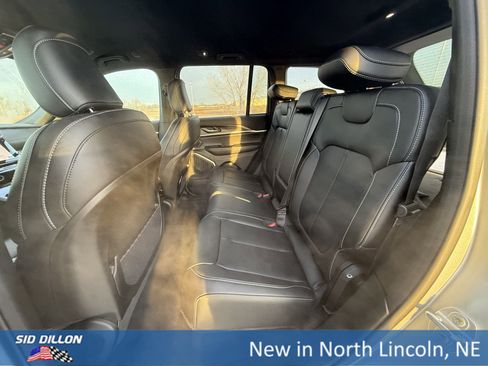 New 2026 Jeep Grand Cherokee Limited image 14