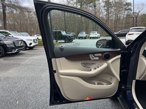 Certified 2022 Mercedes-Benz GLC 300 4MATIC image 19