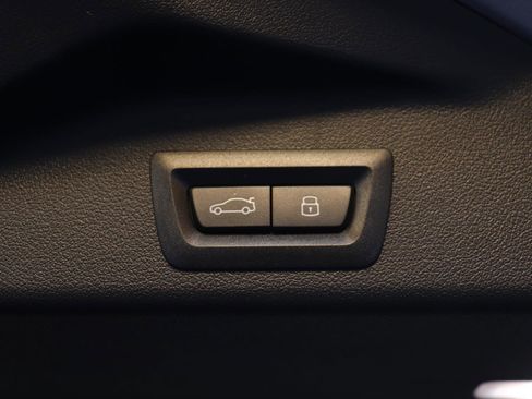 New 2026 BMW X5 xDrive50e w/ Climate Comfort Package image 18