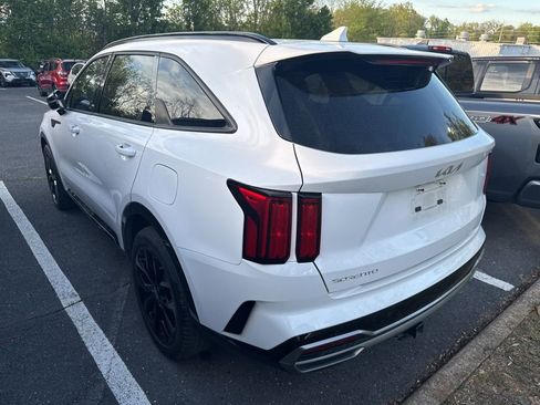 Used 2023 Kia Sorento SX image 3