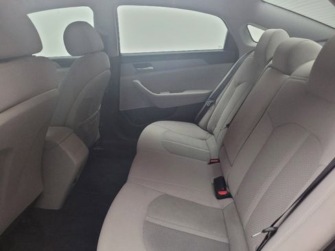 Used 2019 Hyundai Sonata SE FWD image 18