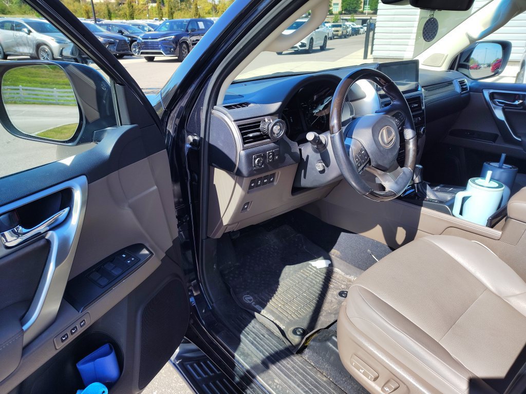 Used 2023 Lexus GX 460 Premium AWD/4WD image 12