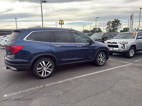 Used 2018 Honda Pilot Elite image 2