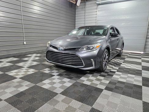 Used 2018 Toyota Avalon XLE Premium image 43