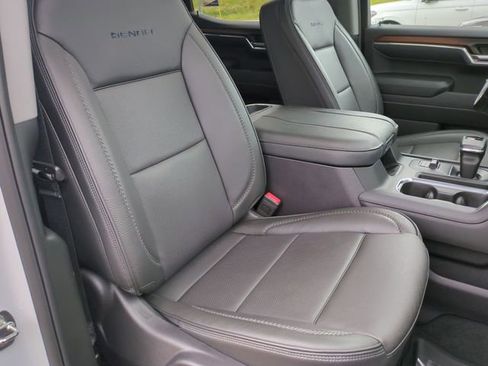 Used 2024 GMC Sierra 1500 Denali w/ Denali Reserve Package AWD/4WD image 25