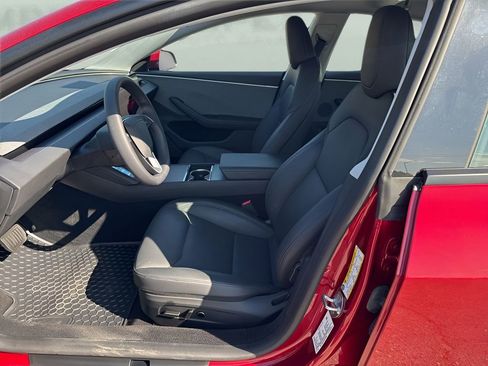 Used 2025 Tesla Model 3 Long Range RWD image 9