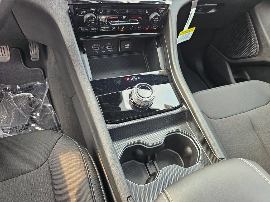 New 2025 Jeep Grand Cherokee Laredo X w/ Luxury Tech Group I AWD/4WD image 22