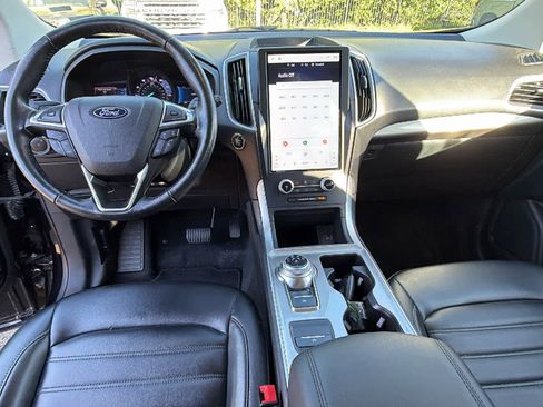 Used 2023 Ford Edge SEL image 18