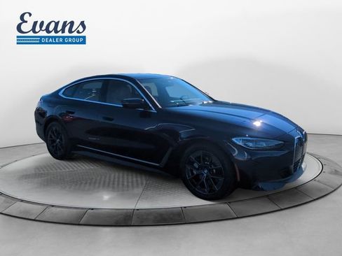 Used 2023 BMW i4 eDrive40 w/ Premium Package image 10