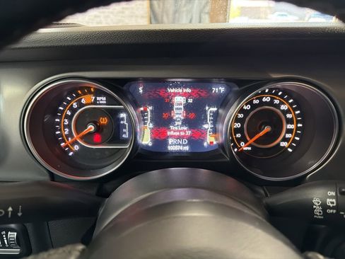 Used 2022 Jeep Wrangler Unlimited Sport image 24