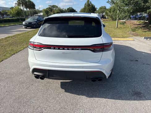 Used 2026 Porsche Macan AWD/4WD image 5