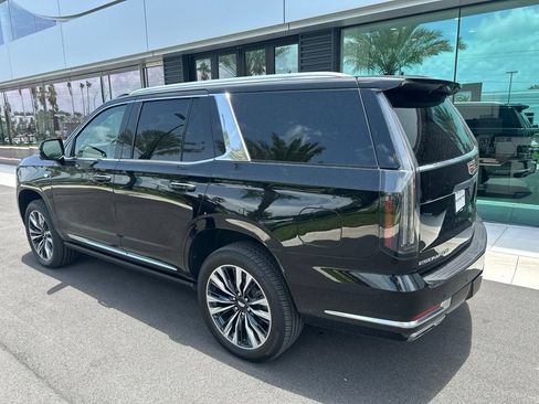 Used 2025 Cadillac Escalade Premium Luxury w/ Touring Package AWD/4WD image 2