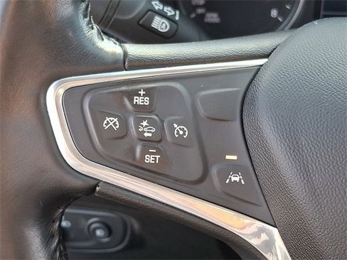 Used 2020 Chevrolet Equinox LT image 22