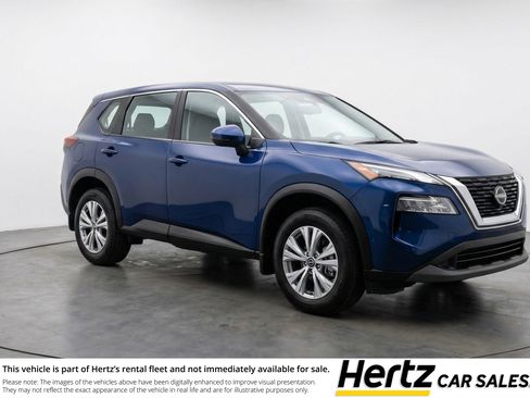 Used 2025 Nissan Rogue SV image 1