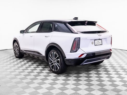 New 2026 Cadillac Optiq Sport 1 w/ LPO, Floor Liner Package AWD/4WD image 3
