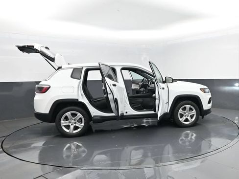 Used 2023 Jeep Compass Sport AWD/4WD image 28