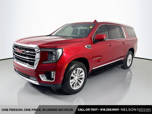 Used 2021 GMC Yukon XL SLT w/ SLT Luxury Plus Package AWD/4WD image 1