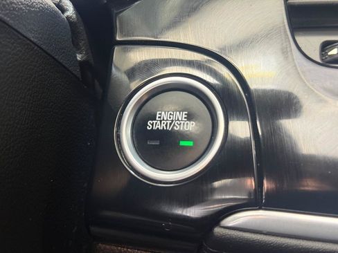 Used 2018 Buick Encore Preferred AWD/4WD image 18