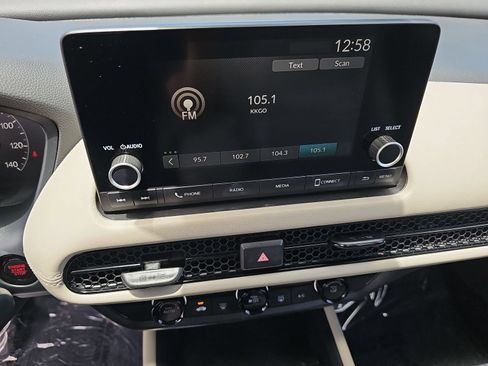 Certified 2025 Honda HR-V LX image 19
