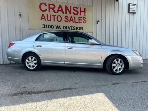 Used 2006 Toyota Avalon XL FWD image 2