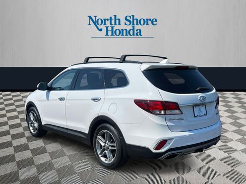 Used 2018 Hyundai Santa Fe AWD image 4