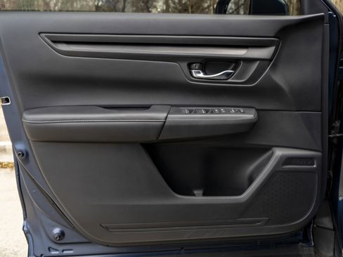 Certified 2025 Honda CR-V EX image 36