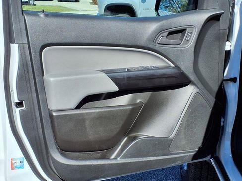 Certified 2022 Chevrolet Colorado W/T w/ WT Convenience Package image 12