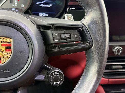 Certified 2023 Porsche Macan Turbo AWD/4WD image 19