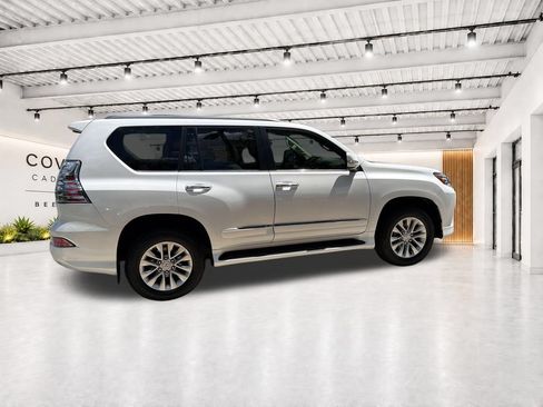 Used 2017 Lexus GX 460 Premium AWD/4WD image 15