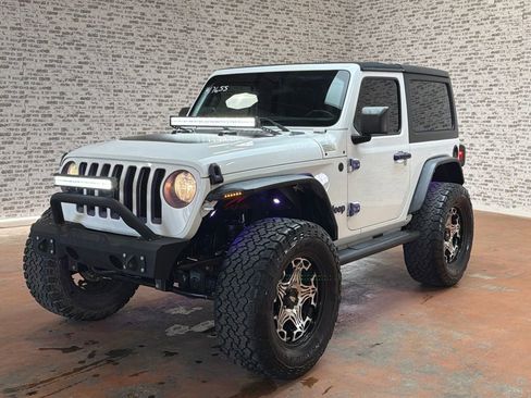 Used 2021 Jeep Wrangler Sport AWD/4WD image 3