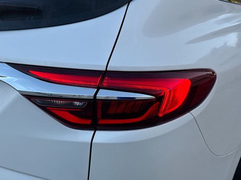 Used 2021 Buick Enclave Essence w/ Sound and Sites Package image 27