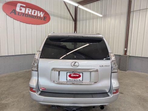 Used 2019 Lexus GX 460 Luxury AWD/4WD image 13