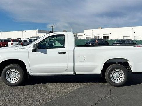 New 2026 Chevrolet Silverado 1500 W/T image 9