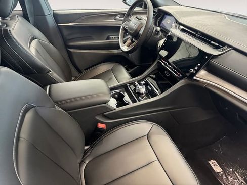 New 2026 Jeep Grand Cherokee L Limited AWD/4WD image 4