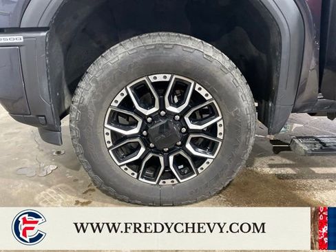 Certified 2024 GMC Sierra 2500 AT4 w/ Technology Package AWD/4WD image 24