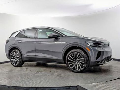 Used 2023 Volkswagen ID.4 Pro S Plus AWD/4WD image 9