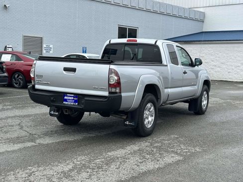 Used 2013 Toyota Tacoma 4x4 Access Cab V6 w/ SR5 Pkg image 5